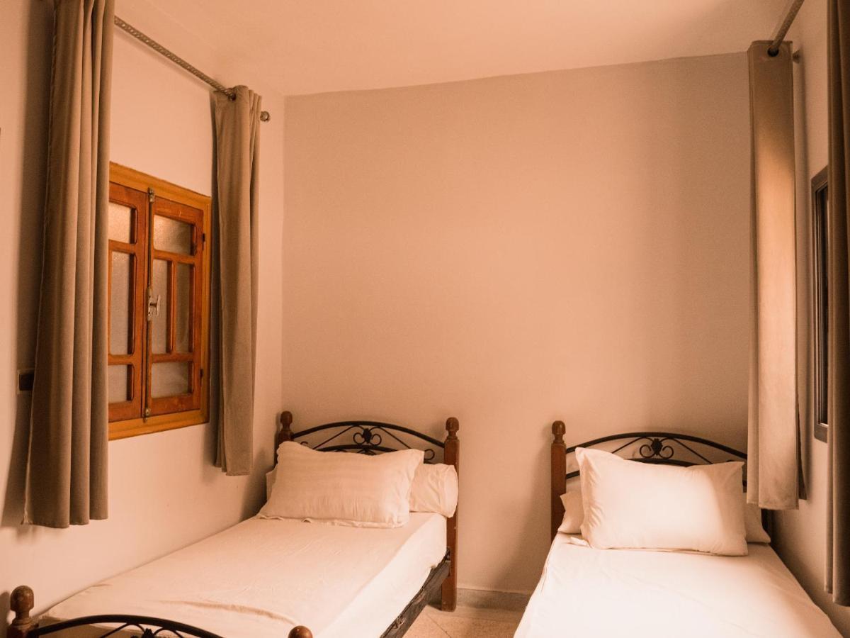 Hostel Santacruz Surf Camp Tamraght Zewnętrze zdjęcie